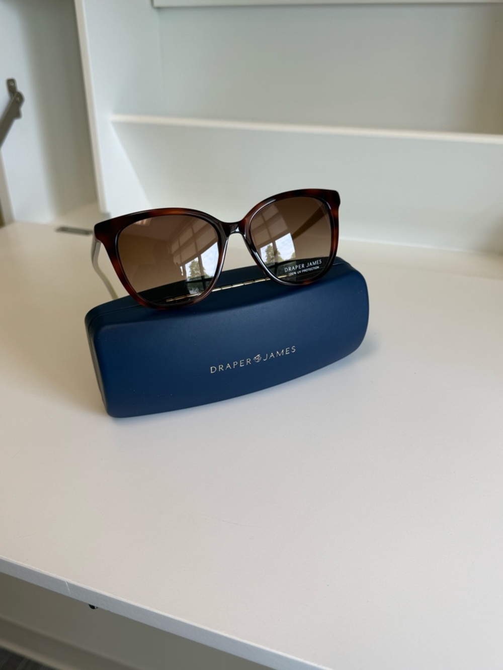 Draper James Women's Sunglasses: Tortoiseshell, Brown Gradient Lenses, NEW